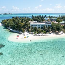 Plumeria Maldives、Thinadhooのホテル