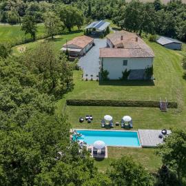 VILLA A CASA DI GIOVANNI 12, Emma Villas, hotel em Acquapendente