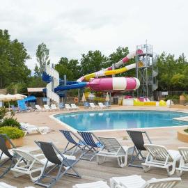 Mobil-home climatisé proche lac camping 4 étoiles piscine chauffée、カドネのホテル