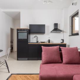 Old Market Apartments & Rooms, hotel in Rijeka