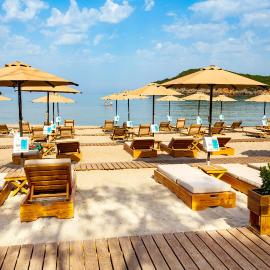 Sunrise Beach Hotel、アマウディアのホテル