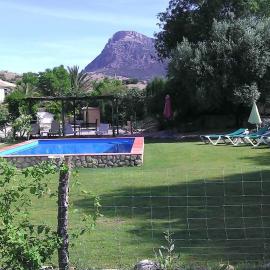 Cortijo, Grazalema, piscina, 5 Hbts con baño, AC,