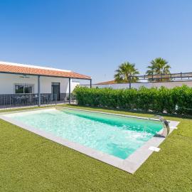 Casa rural Villa Gordito, hotel in La Lantejuela
