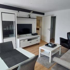 Bungalow 2243 in Tossens, hotel in Butjadingen