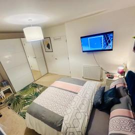 Comfortable double room & single room in vibrant Hatfield neighbourhood, hotel v destinaci Hatfield