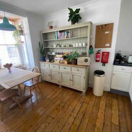 Herne Bay Central - 2 minutes from beach apartment