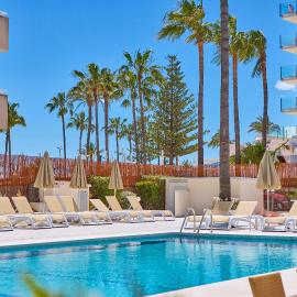 Universal Hotel Bikini