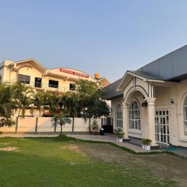 Royal Resort, itahari, hotel en Itahari