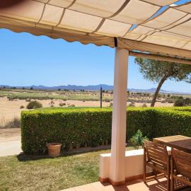Luxury Ground Floor Apartment at Golf Resort Condado de Alhama with Private Garden & Pools, hotel in El Romero