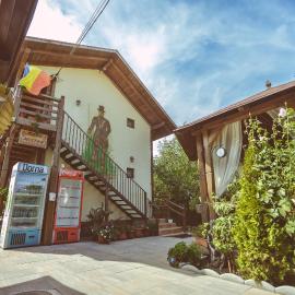 Casa Mister, хотел в Сулина