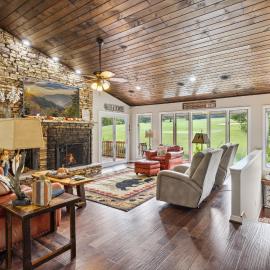 Bear Lodge at Bent Creek is a Golf Course Oasis!!
