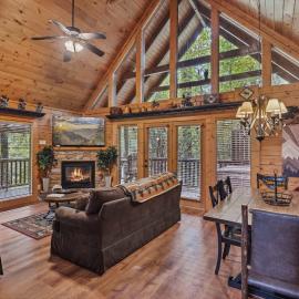 The Adventure Lodge Located in Black Bear Falls Resort with 3 King Suites!