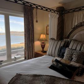 Oceanfront Luxury Magical Views Sunset and Sunrise、Western Shoreのホテル