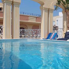 Villa with private pool in Gozo, khách sạn ở Munxar
