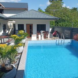 Tropical appartement 2, hotell i Paramaribo