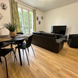 F3 verdoyant proche Paris Saclay, Hotel in Orsay