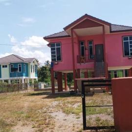 Cikra homestay, hotel in Batu Karang
