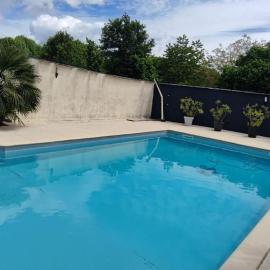 La Villa Bénédictins avec piscine, hotel en Limoges