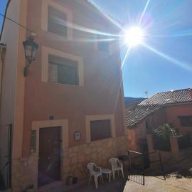 El Castillejo de Camarena de la Sierra, hotel in Camarena de la Sierra