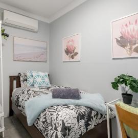 Chic Single Room - AC - Next to Central Station - Nearby CBD USYD UTS Top Viewed Bistros - Shared Bathroom