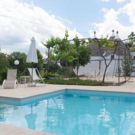 Trulli in Itria Valley with Infinity Pool