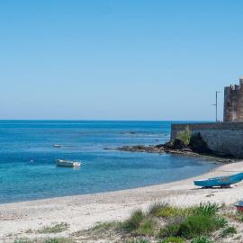 Splendid detached villa, near the sea, hotel in Santa Lucia