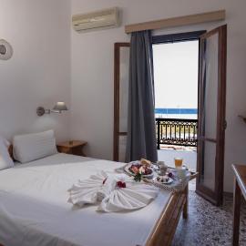 Minoa sea rooms: Tsoútsouros şehrinde bir otel