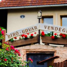 Bíró-udvar vendégház, hotel a Mályinka