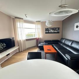 Apartment in Huldubraut in Kópavogur - Birta Rentals, hotel in Reykjavík