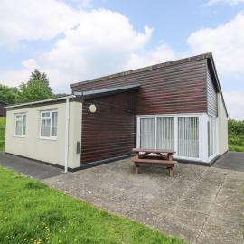 Harcombe House Bungalow 1, hotel in Newton Abbot