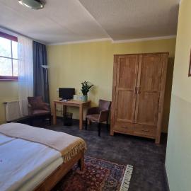 Logis Hotel Stadt Neustadt, hotel en Neustadt