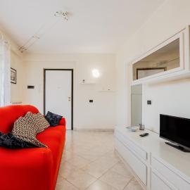 GuestHost - La Spezia Proffiano District Roomy Flat