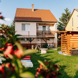 PICNIC Vendégház, hotel in Bogács
