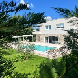 Villa Lu, hotel em Prkačini