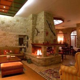 Karpenision में, होटल Hotel Elvetia