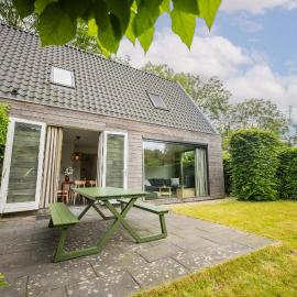 Superb 90m2 Apartment with Garden - KS8A