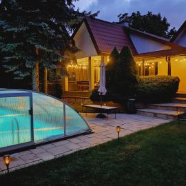 Domek Olmonty, hotel Białystokban