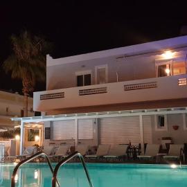 Dinos Pool Apartment