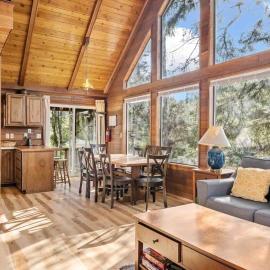 Hemlock House, hotel in Cannon Beach