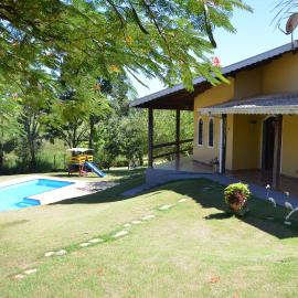 Chacara otima localizacao، فندق في جارينو