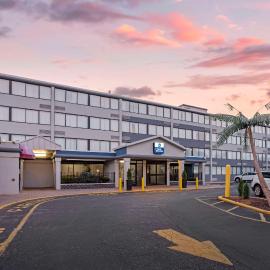 Viesnīca Best Western New Brunswick - East Brunswick pilsētā Īstbrunsvika