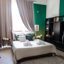 Cozy studio Anastasia-spotless-quiet-Free private garage, hotel a Kozani