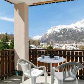 Apartment Residenza Chesa Margun 710-1 by Interhome, hotel in Surlej