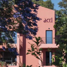 AKTI SEASIDE SUiTES