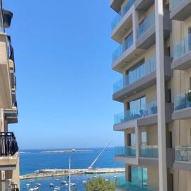 Side Seaview St Pauls Bay Apartment