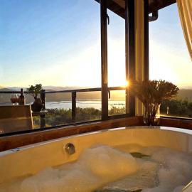 Elephant Hide of Knysna Guest Lodge, hotel i Knysna