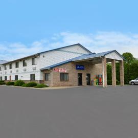 Americas Best Value Inn Champaign, hótel í Champaign