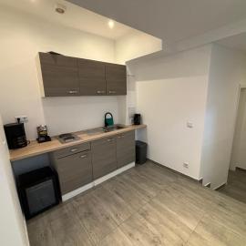 Harmony - 4 Schlafzimmer 2 Bäder Ganzes Apartement, hotel em Meiningen