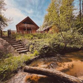 Tu i Teraz Roztocze -domek w Nowinach na Roztoczu Środkowym, hotel in Nowiny