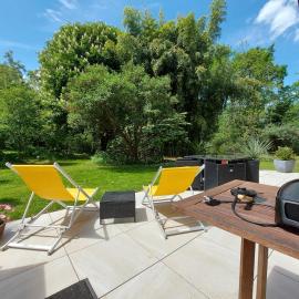 Centre St Jorioz : Charmant et spacieux studio avec terrasse et jardin privatif, hotel in Saint-Jorioz